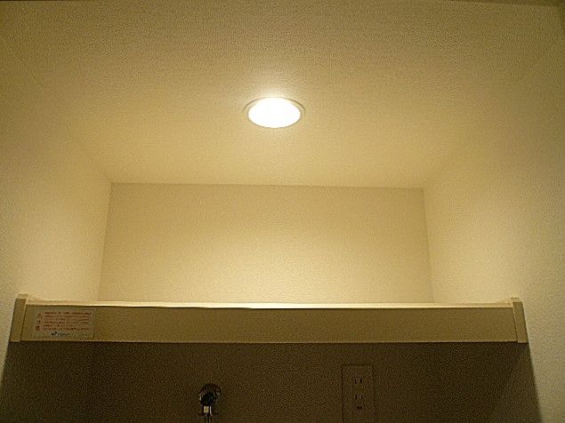 洗濯機置き場　棚。