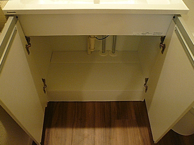 洗面化粧台　収納。