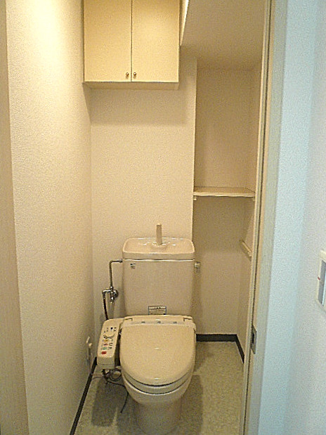 エクセルシオール麻布　ウォシュレット付トイレです。