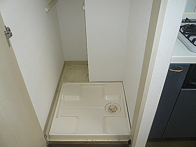 エクセルシオール麻布　洗濯機置き場です。