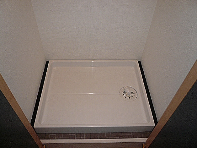 六本木東豊エステート　洗濯機置き場です。