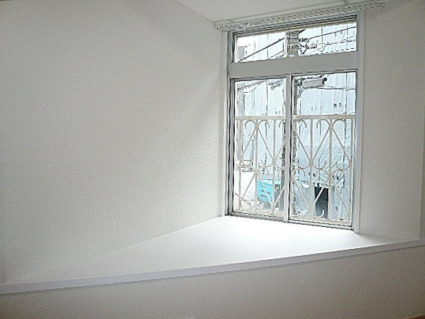 六本木東豊エステート　ＬＤＫ三角形の出窓