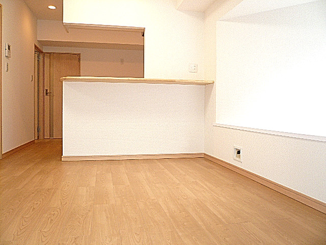 六本木東豊エステート　明るいＬＤＫ　.7帖