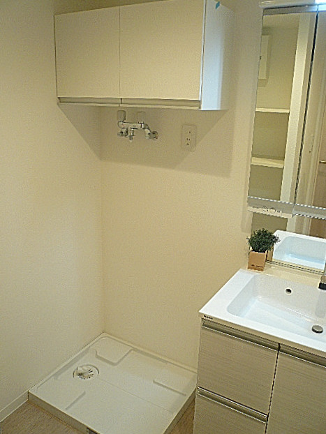 シーアイマンション碑文谷　洗濯機置き場です。