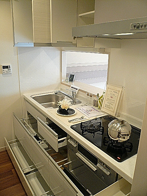 キッチン　上下収納