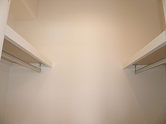 洋室　5.7帖　ウォークインクローゼット