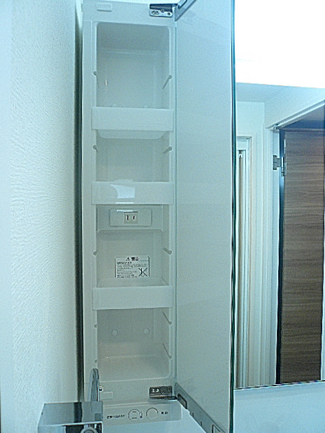 駒沢コーポラス　洗面台収納