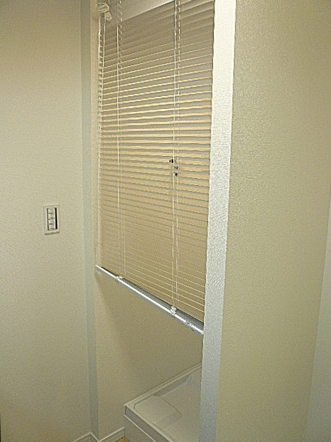 駒沢コーポラス　洗濯機置き場です。