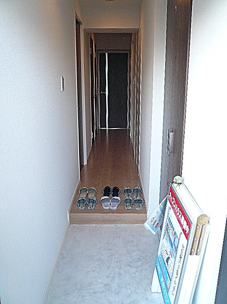 ニックハイム中目黒　スッキリとした玄関ホール