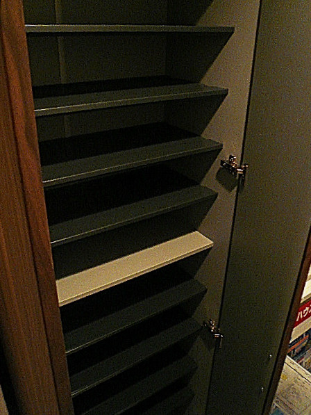 ニックハイム中目黒　トールサイズの玄関収納