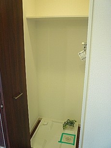 玉川サンケイハウス　洗濯機置き場