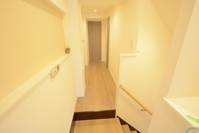 ハヤマビル　廊下