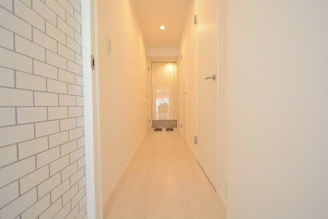 秀和若林レジデンス 廊下