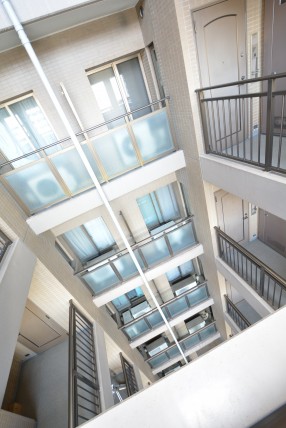 パークハイム中野坂上 外廊下