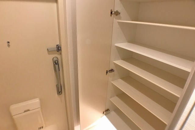 築地永谷タウンプラザ 玄関