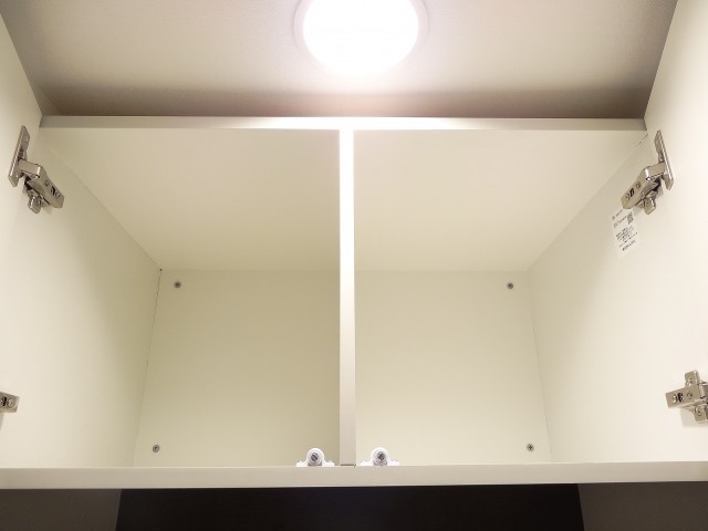 ライオンズマンション原宿　トイレ収納