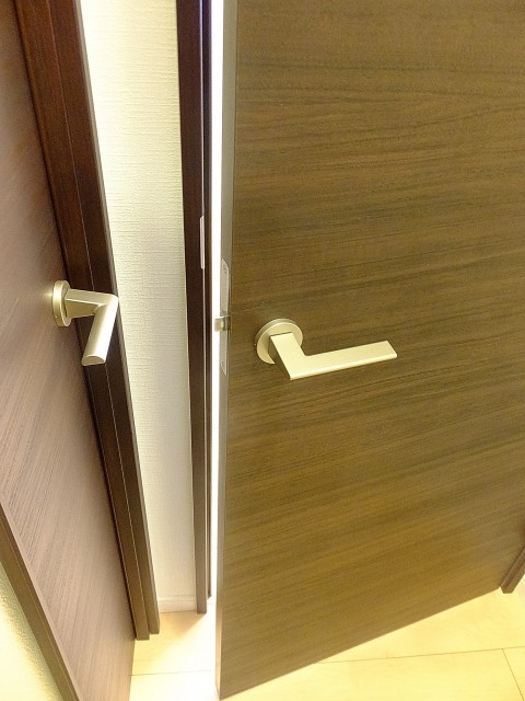 秀和若林レジデンス　洋室