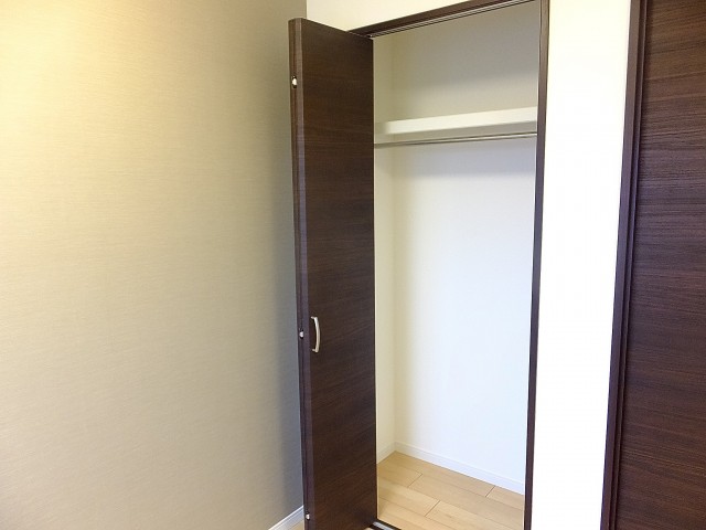 秀和若林レジデンス　洋室3