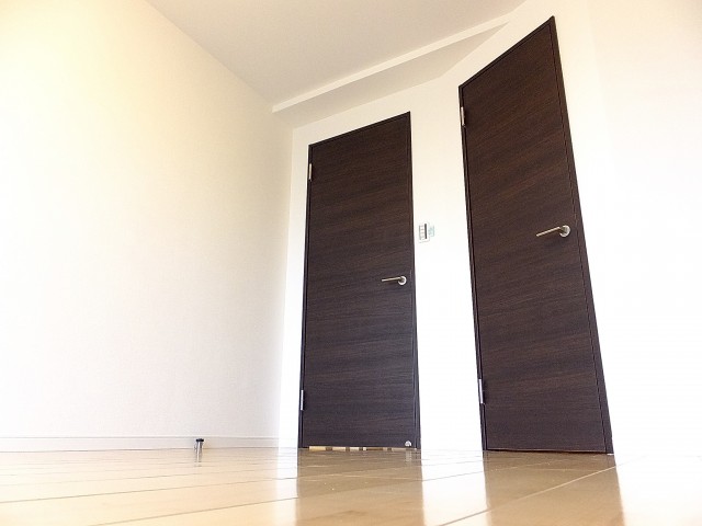 秀和若林レジデンス　洋室1