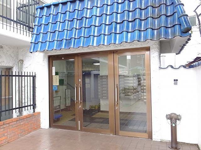 秀和若林レジデンス　エントランス