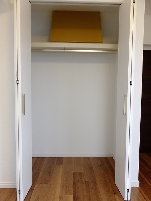 ヴァンヴェール世田谷　洋室1