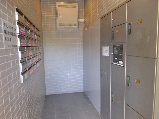 グランヴェール世田谷船橋　宅配ボックス