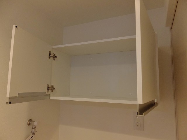 グランヴェール世田谷船橋　洗濯機置場収納