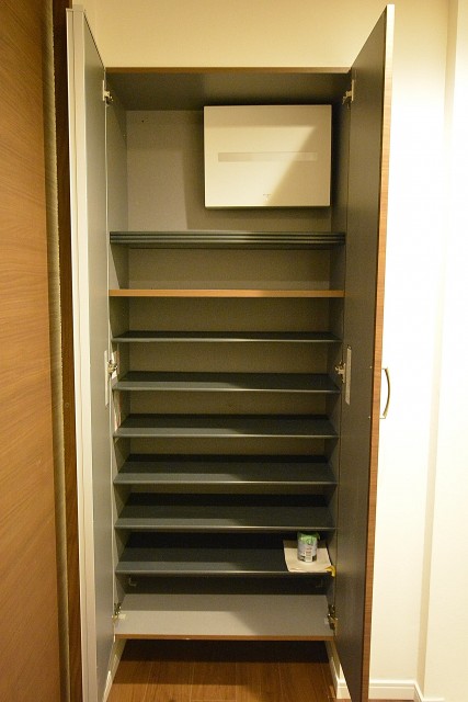 東急ドエルアルス早稲田　シューズボックス