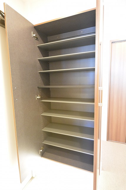 高輪パークホームズ　下足入