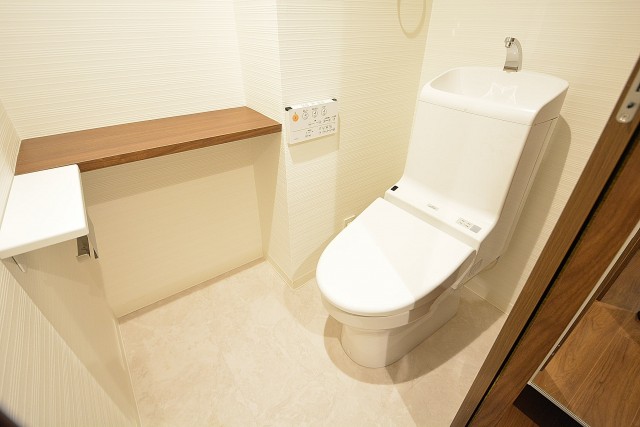 東急ドエルアルス早稲田　トイレ