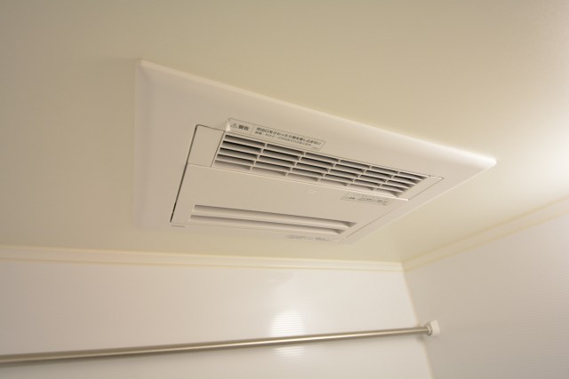 ストークビル赤坂　バスルーム乾燥機601