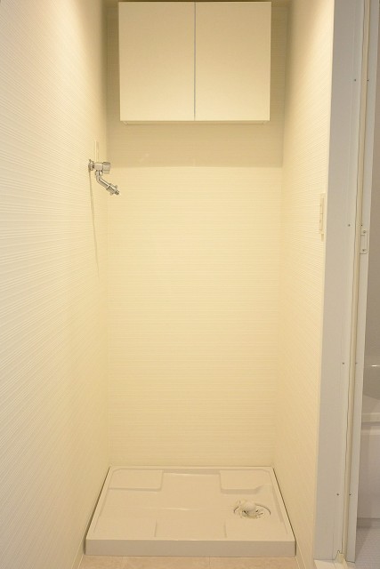 東急ドエルアルス早稲田　洗濯パン