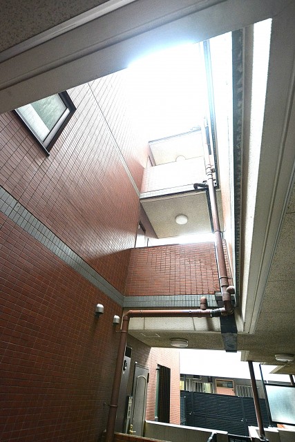 クレストフォルム蒲田　ホール吹き抜け