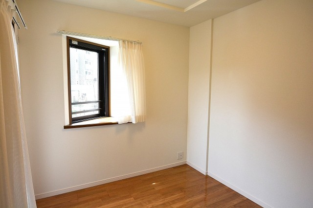 クリオ砧公園1番館　洋室2