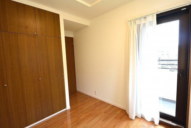 クリオ砧公園1番館　洋室2