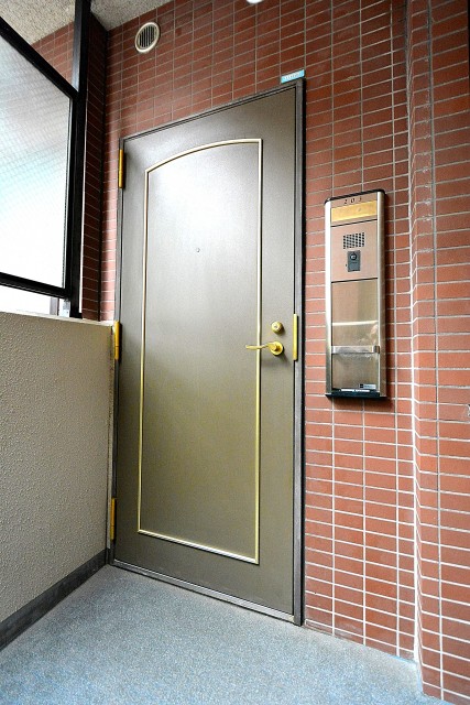 クレストフォルム蒲田　玄関ドア