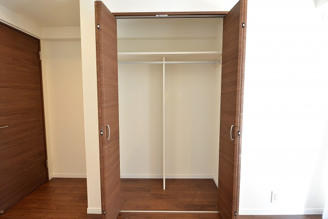 東急ドエルアルス早稲田　洋室6.3帖