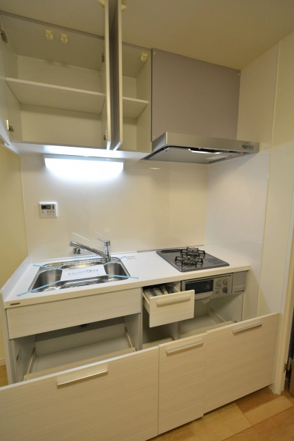 ストークビル赤坂　キッチン収納602