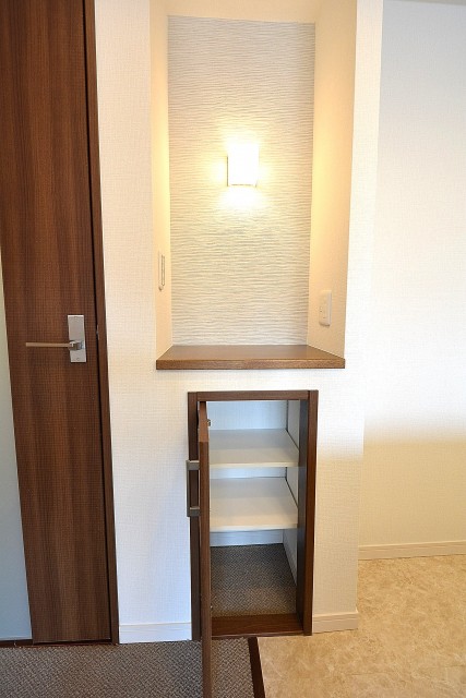 高輪パークホームズ　電話台