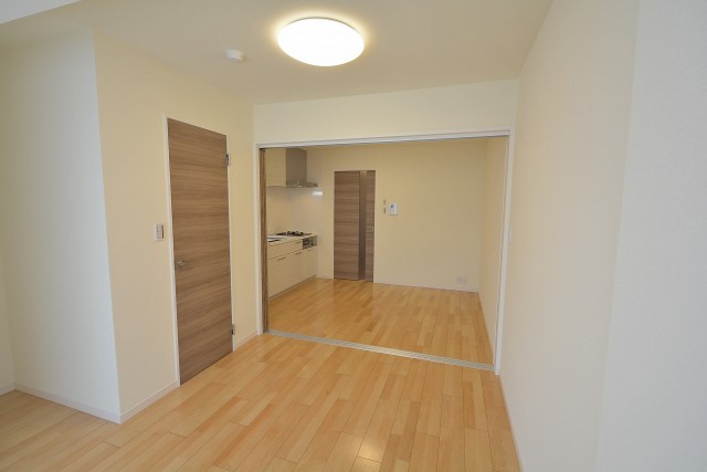 ストークビル赤坂602 ベッドルームから1