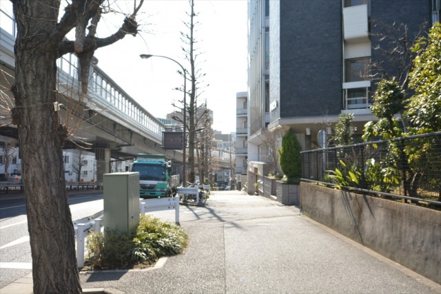 目黒グレース　前面道路