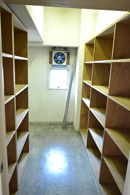 ヴェラハイツ浜町　納戸