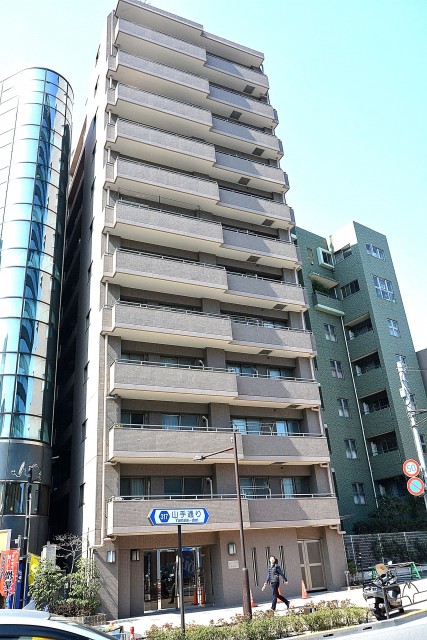 エクセルシオール西新宿　外観