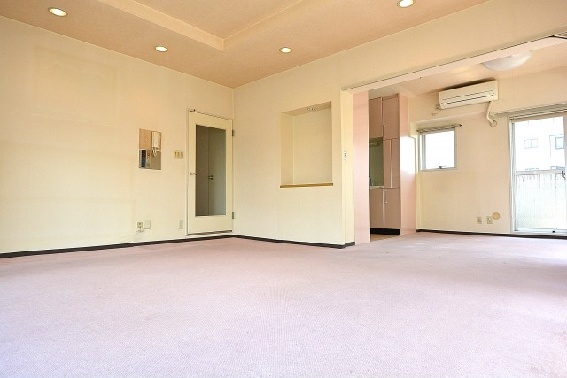 ヴェラハイツ浜町　リビングダイニング