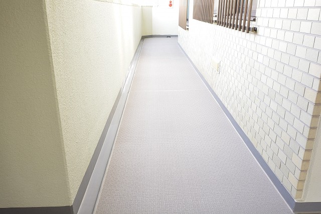 高輪パークホームズ　共用廊下