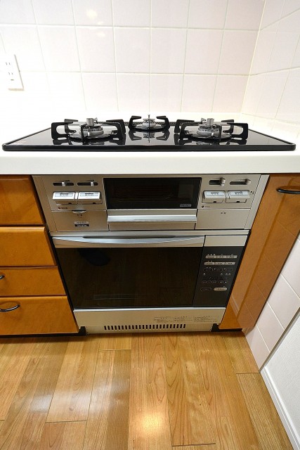 クレストフォルム蒲田　オーブン付きキッチン