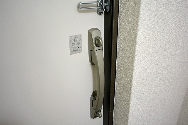 秀和幡ヶ谷レジデンス　玄関