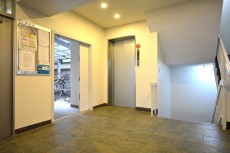 松涛マンション　エレベーターホール