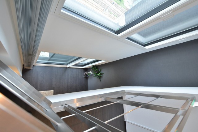 プレミアムキューブ三田　吹き抜け