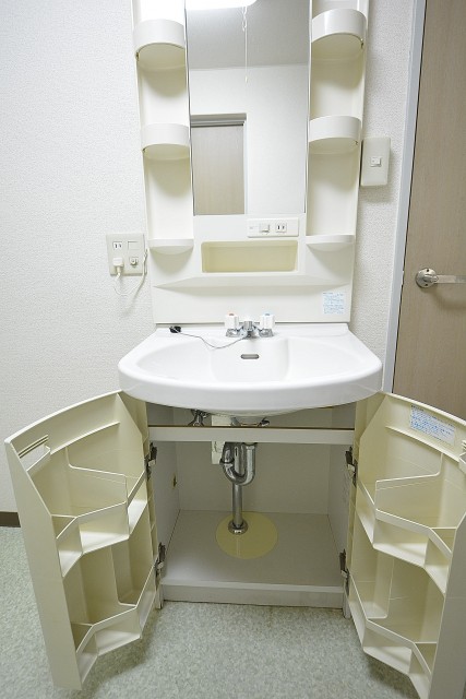 秀和幡ヶ谷レジデンス　洗面台